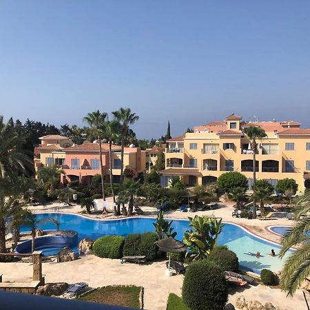 Limnaria Gardens - 1 Bedroom, Sunny Apartment With Stunning Pool Views Paphos Kültér fotó